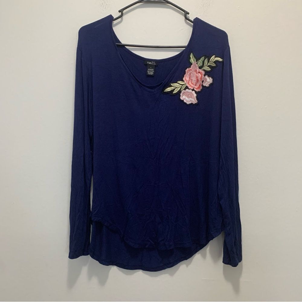 Rue21 Blue Floral Cross Front Top Size Large